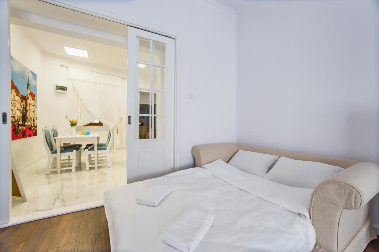 Cosy Bohemian Home Near Piata Unirii Oradea Bagian luar foto